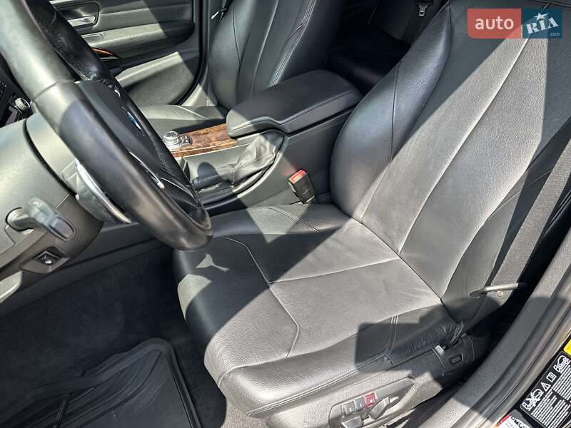 Седан BMW 3 Series 2013 в Виннице