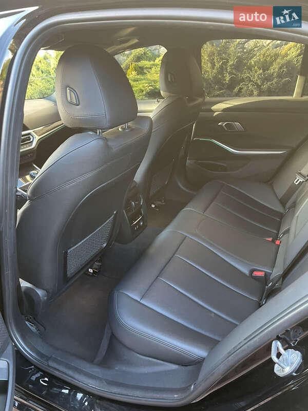Седан BMW 3 Series 2019 в Киеве фото 15 Седан BMW 3 Series 2019 в Киеве