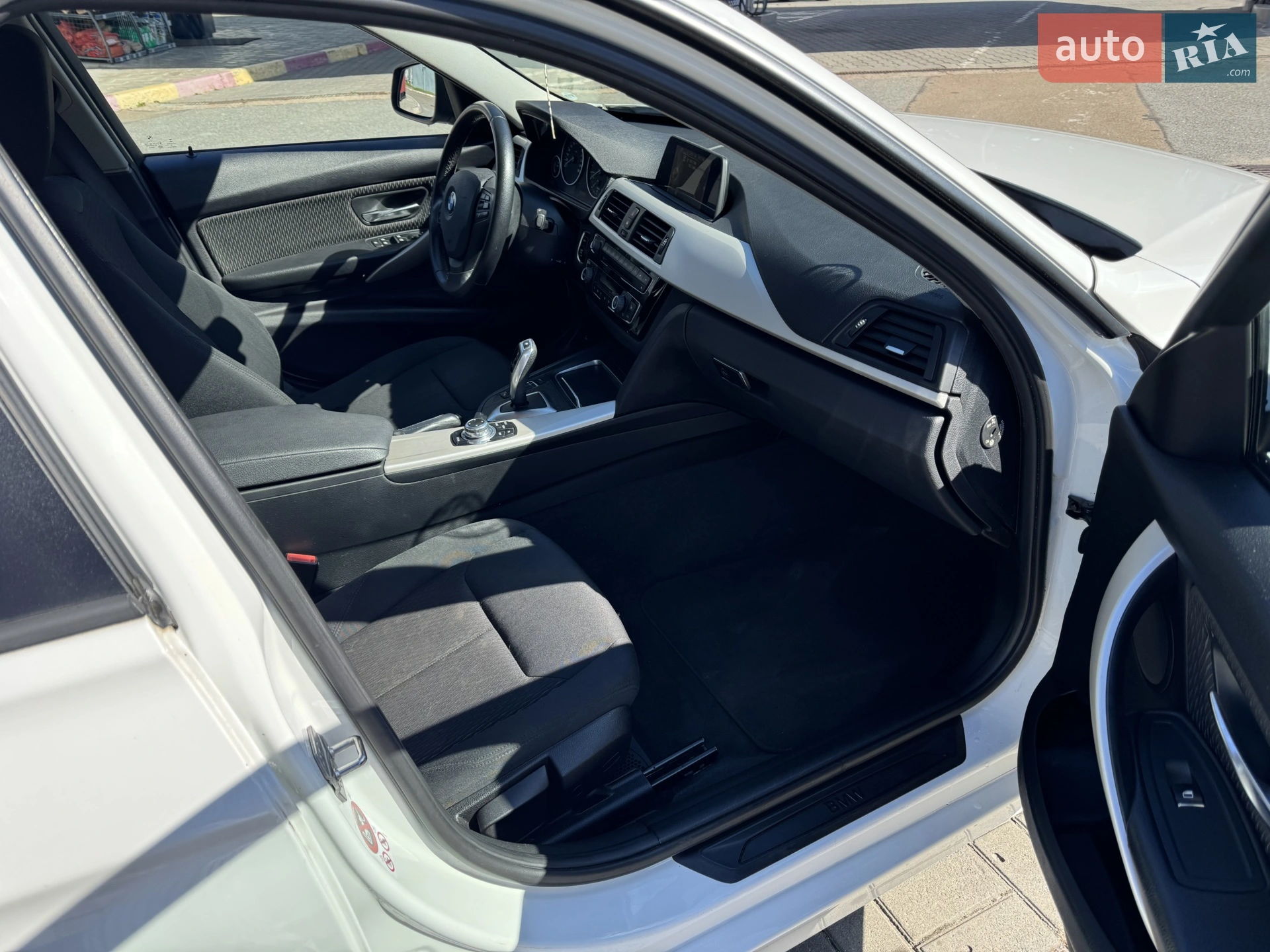 2015 BMW 3er - мініатюра 14