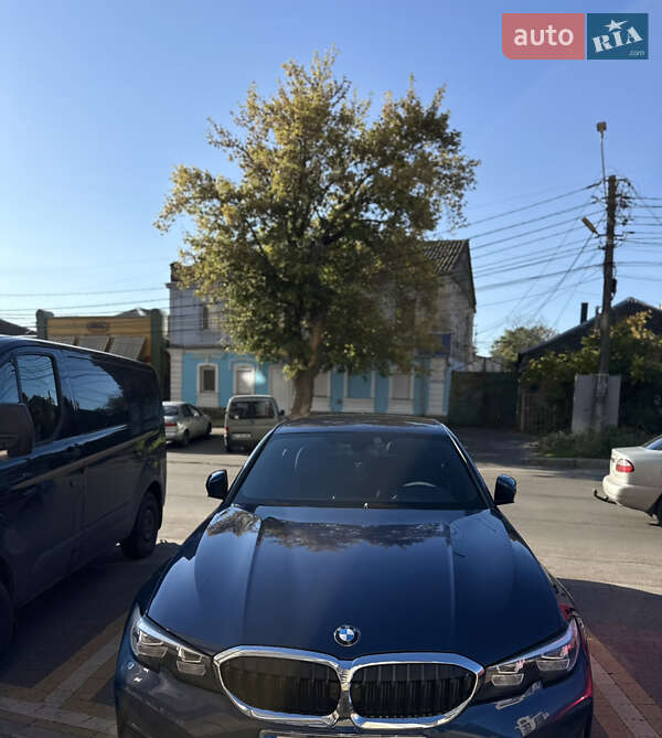 Седан BMW 3 Series 2022 в Николаеве