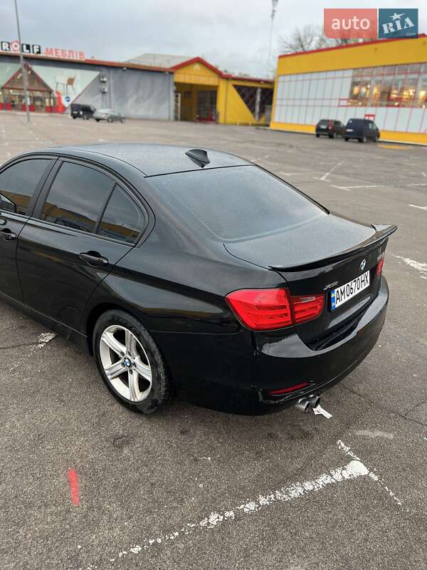 Седан BMW 3 Series 2013 в Житомире