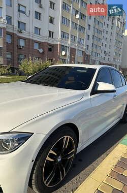 Седан BMW 3 Series 2015 в  фото 7 Седан BMW 3 Series 2015 в