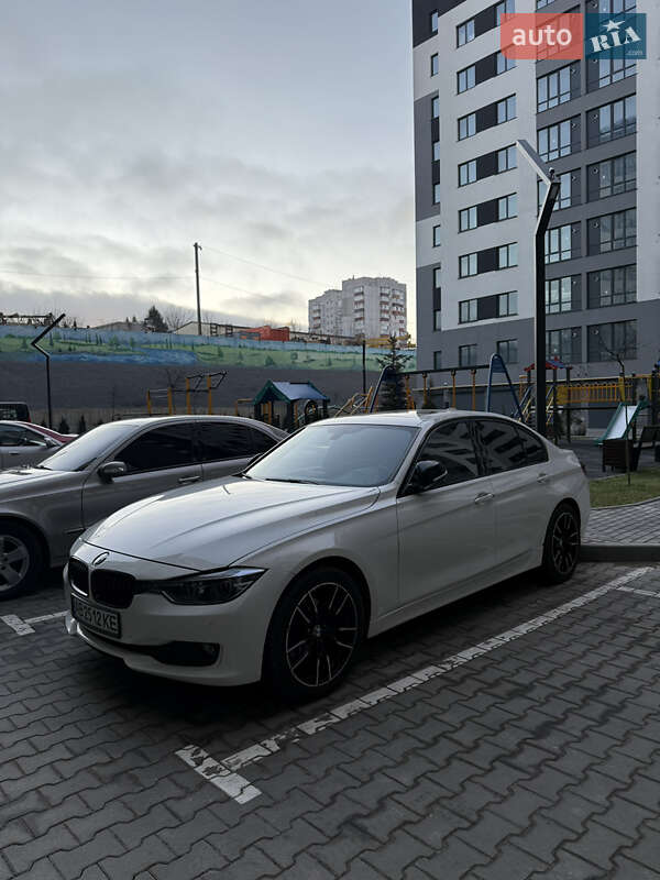 Седан BMW 3 Series 2013 в Хмельницькому