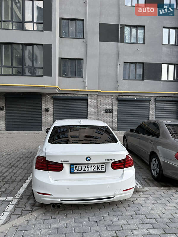 Седан BMW 3 Series 2013 в Хмельницькому