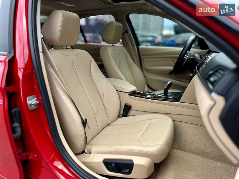 Седан BMW 3 Series 2014 в Киеве