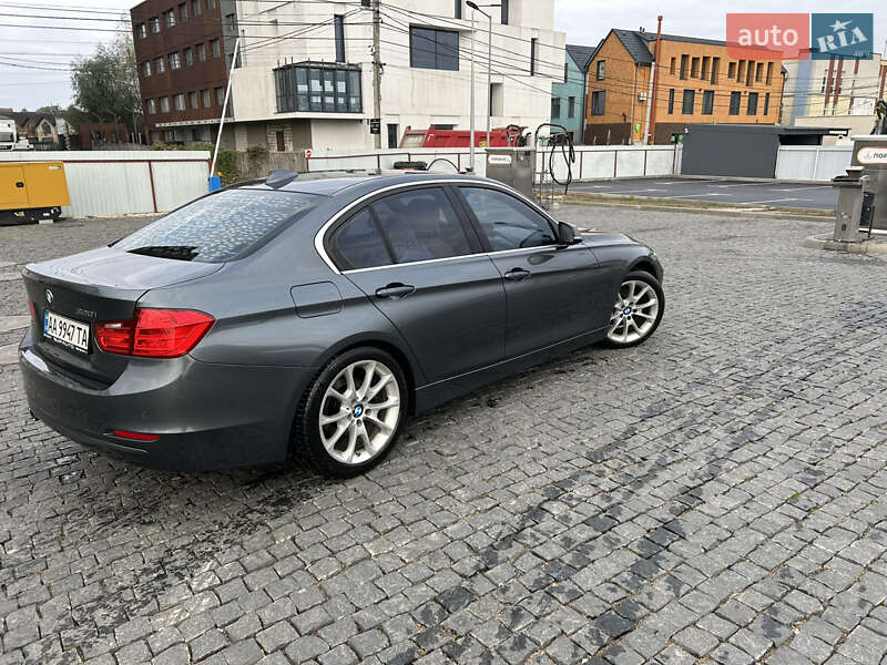 Седан BMW 3 Series 2015 в Києві