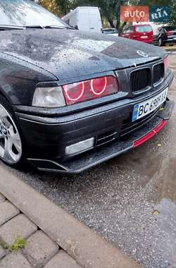 Седан BMW 3 Series 1995 в Львові