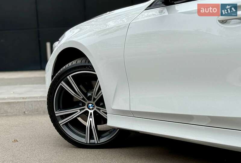 Седан BMW 3 Series 2019 в Києві фото 10 Седан BMW 3 Series 2019 в Києві
