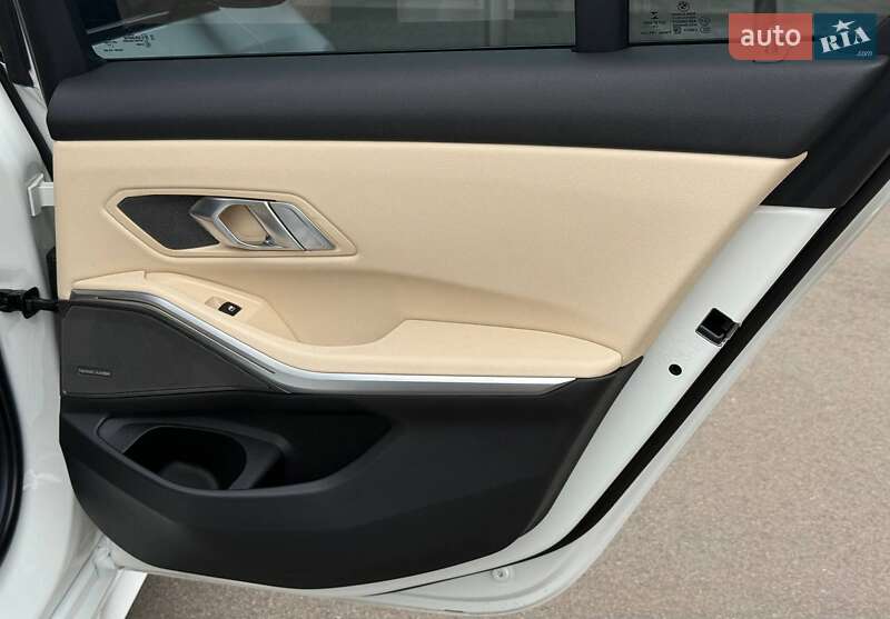 Седан BMW 3 Series 2019 в Києві фото 45 Седан BMW 3 Series 2019 в Києві