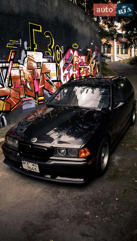 Универсал BMW 3 Series 1995 в Киеве