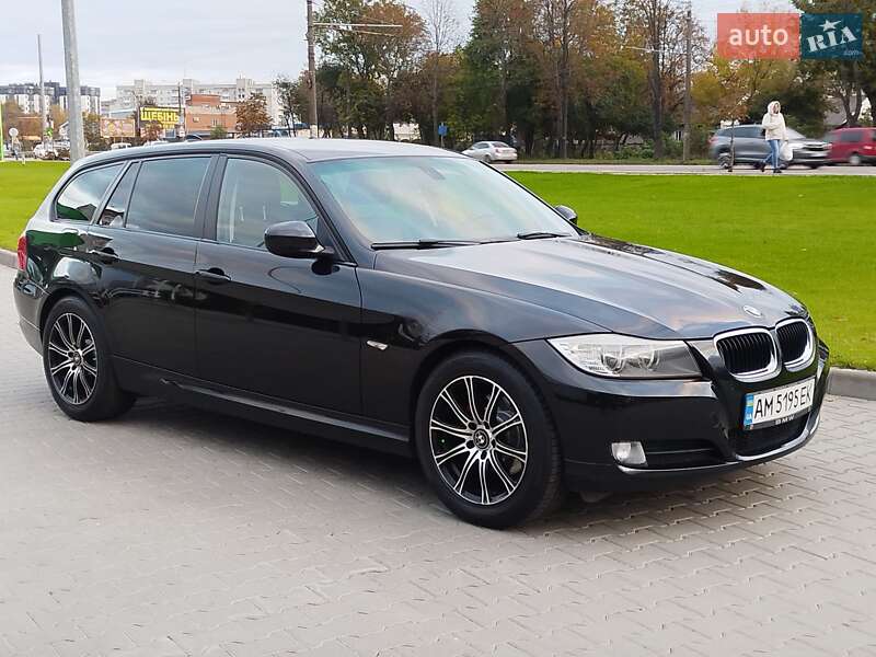 Универсал BMW 3 Series 2010 в 