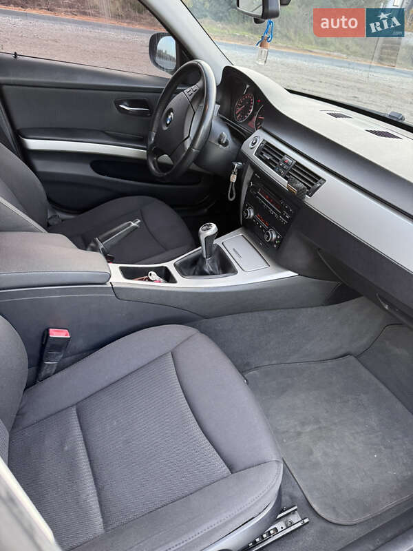 Универсал BMW 3 Series 2008 в Киеве