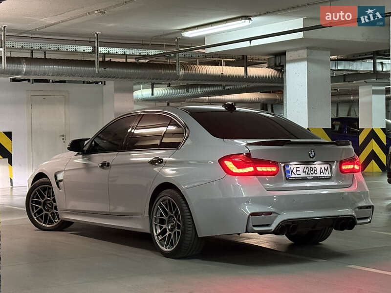 Седан BMW 3 Series 2016 в Дніпрі