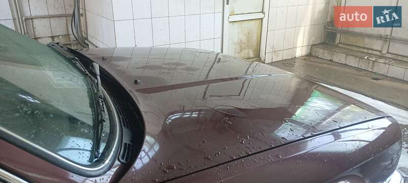 Седан BMW 3 Series 1986 в Ладыжине