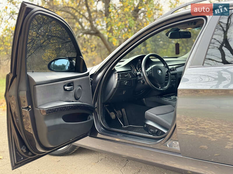 Универсал BMW 3 Series 2006 в Краматорске