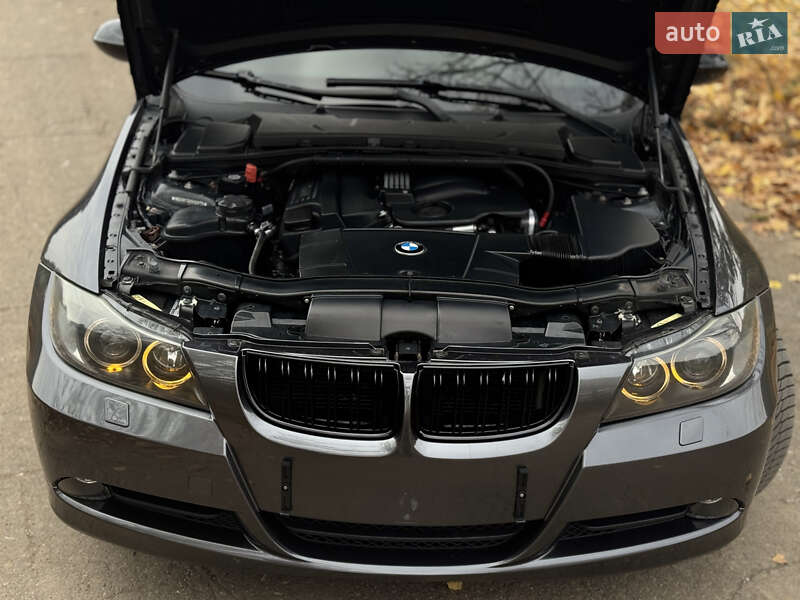 Универсал BMW 3 Series 2006 в Краматорске