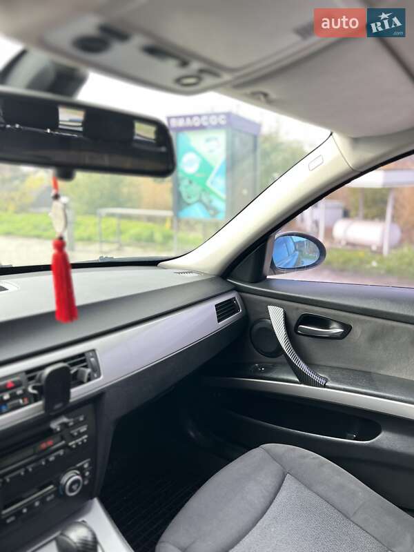 Универсал BMW 3 Series 2008 в Малинцах