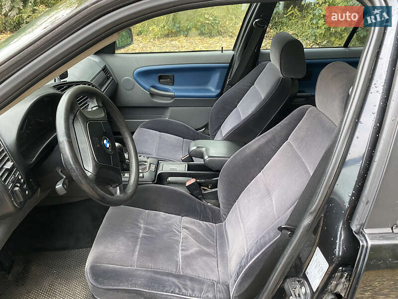 Седан BMW 3 Series 1995 в Виннице фото 5 Седан BMW 3 Series 1995 в Виннице