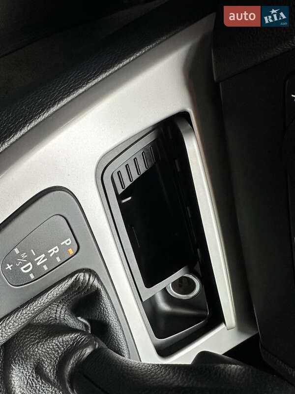 Седан BMW 3 Series 2007 в Львове