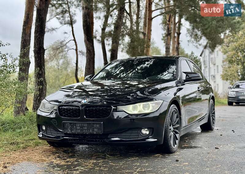 Седан BMW 3 Series 2013 в Киеве