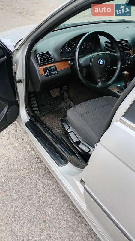 Седан BMW 3 Series 1999 в Харкові