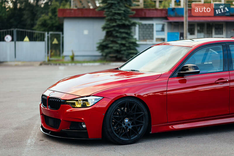Седан BMW 3 Series 2017 в Львове
