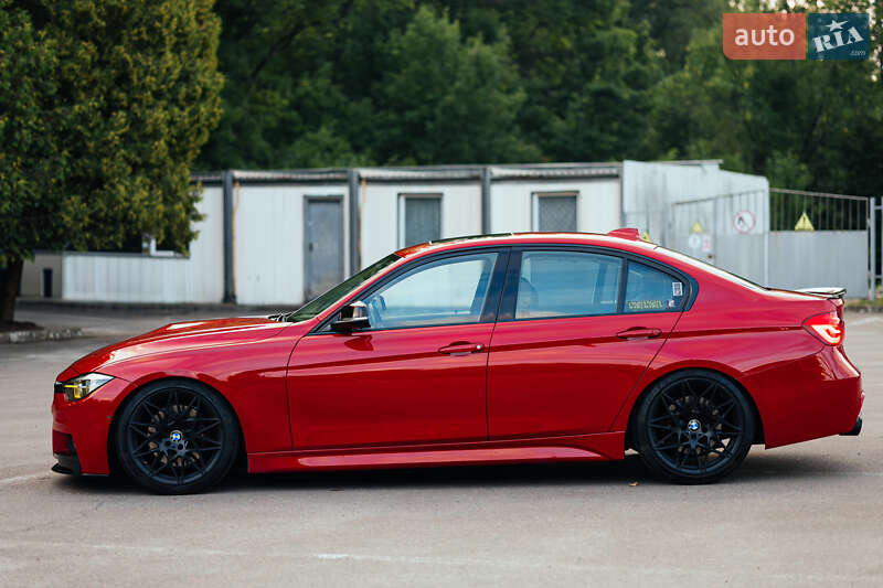 Седан BMW 3 Series 2017 в Львове