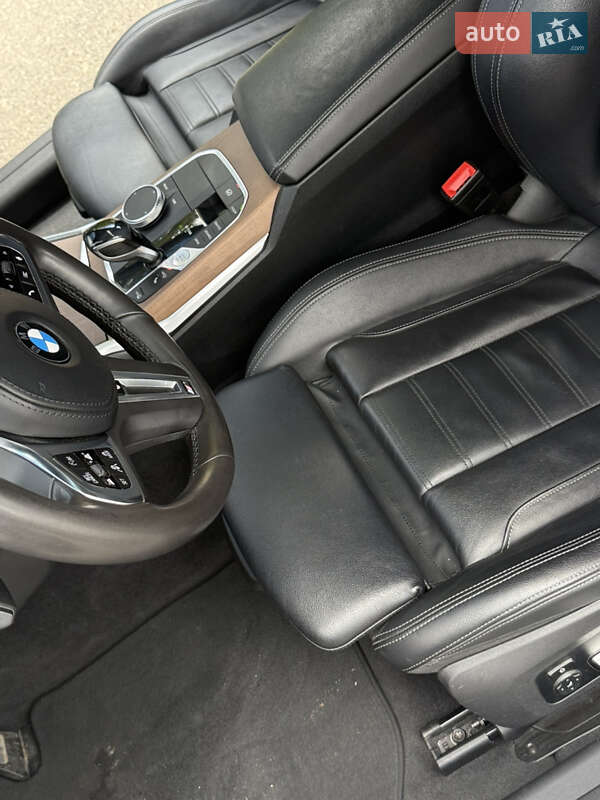 Седан BMW 3 Series 2019 в Одессе фото 24 Седан BMW 3 Series 2019 в Одессе