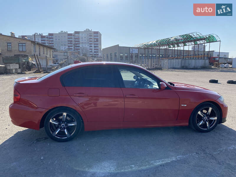 Седан BMW 3 Series 2005 в Рівному