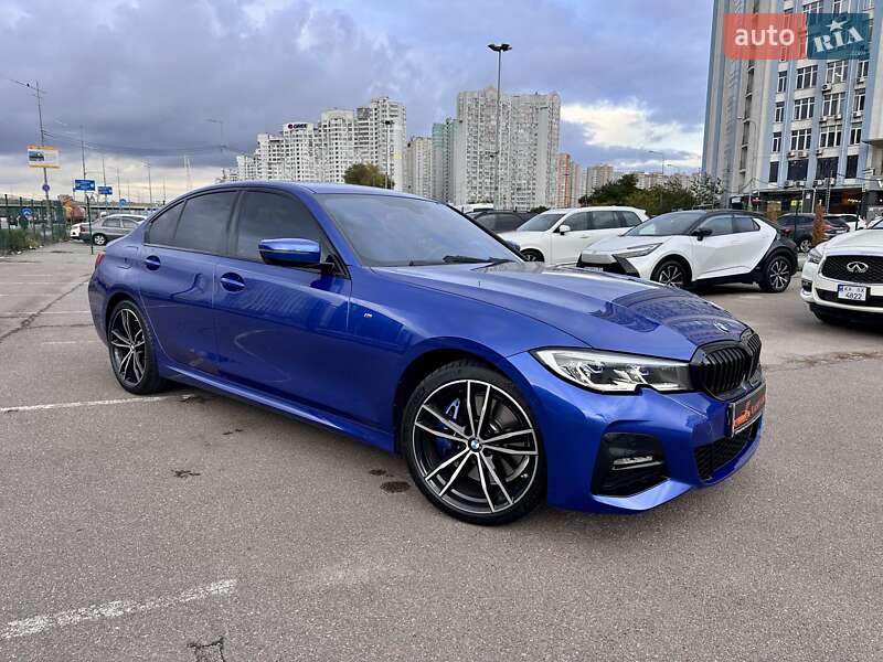 Седан BMW 3 Series 2022 в Киеве