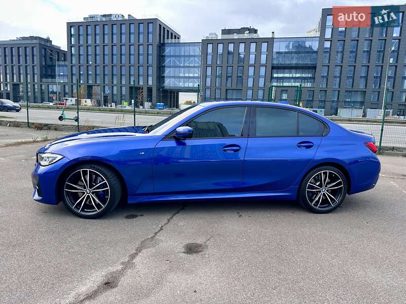 Седан BMW 3 Series 2022 в Киеве