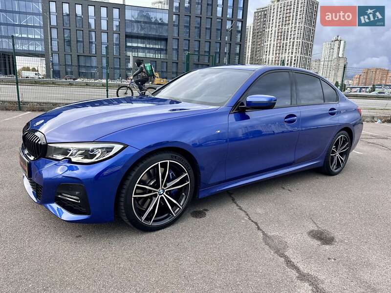 Седан BMW 3 Series 2022 в Киеве