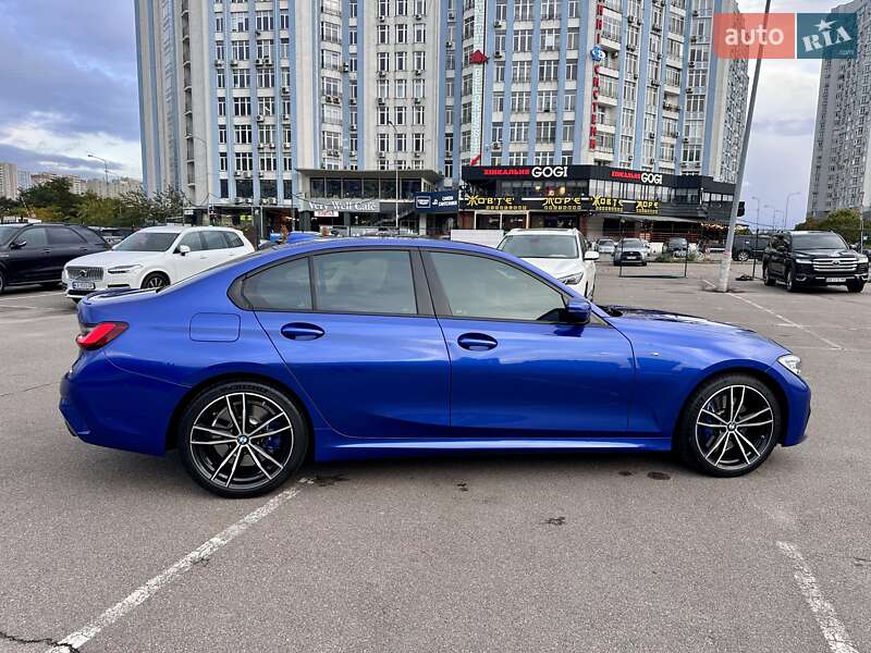 Седан BMW 3 Series 2022 в Киеве