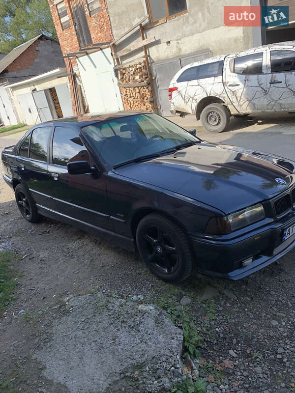 Седан BMW 3 Series 1993 в Сколе фото 2 Седан BMW 3 Series 1993 в Сколе