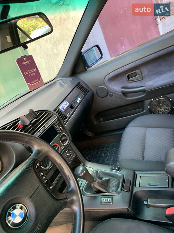 Седан BMW 3 Series 1993 в Сколе фото 10 Седан BMW 3 Series 1993 в Сколе