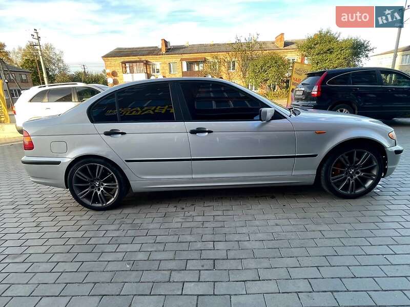 Седан BMW 3 Series 2002 в Полонном
