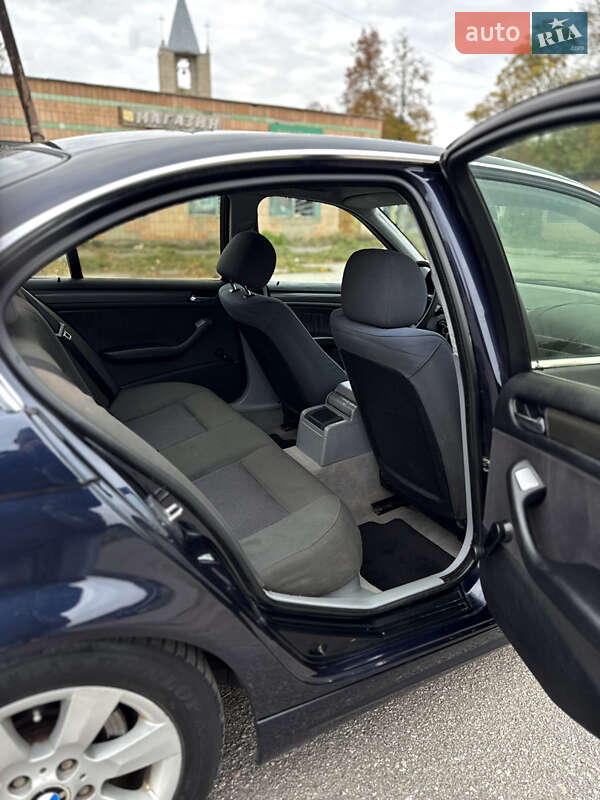 Седан BMW 3 Series 2002 в Казатине