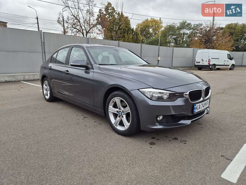 Седан BMW 3 Series 2015 в Києві фото 20 Седан BMW 3 Series 2015 в Києві