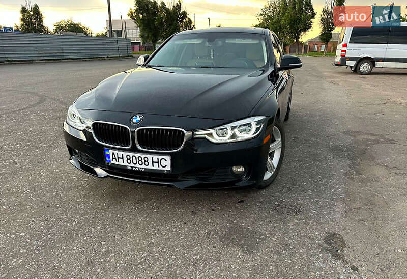 Седан BMW 3 Series 2013 в Львове