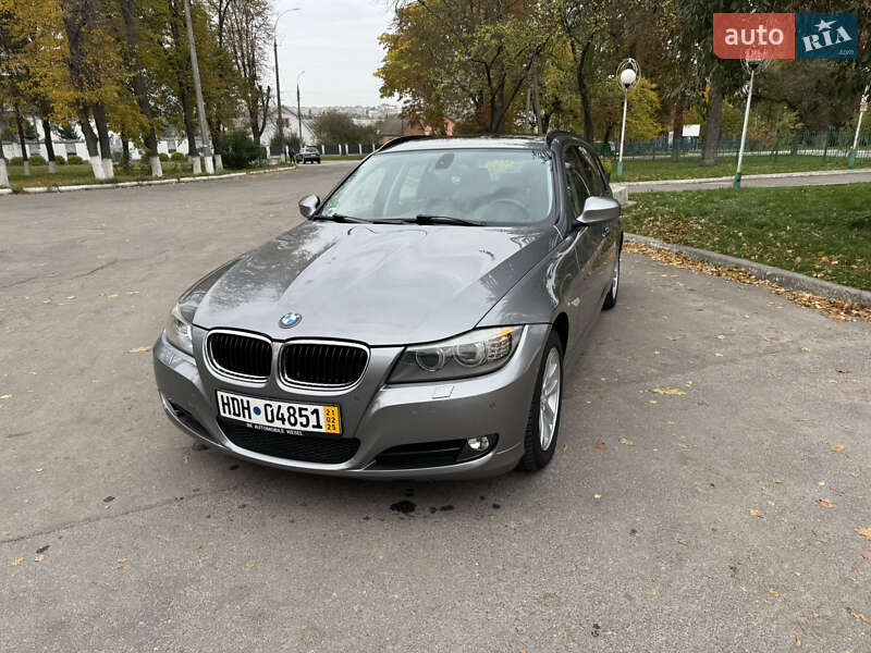 BMW 3 Series 2010