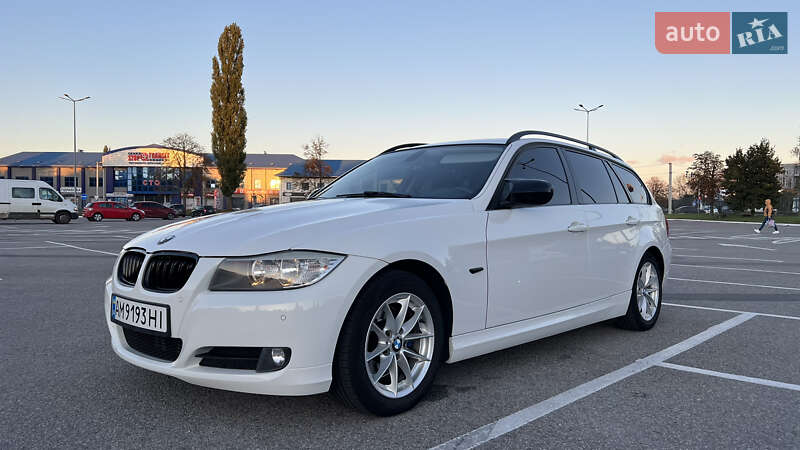 Универсал BMW 3 Series 2010 в Житомире фото 5 Универсал BMW 3 Series 2010 в Житомире