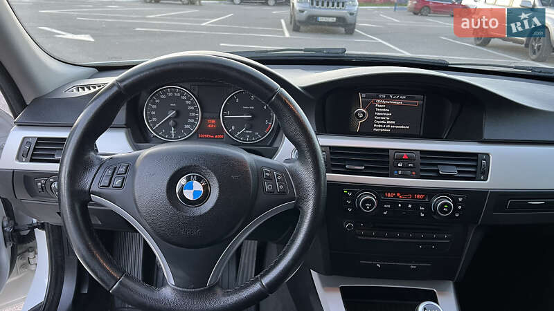 Универсал BMW 3 Series 2010 в Житомире фото 10 Универсал BMW 3 Series 2010 в Житомире