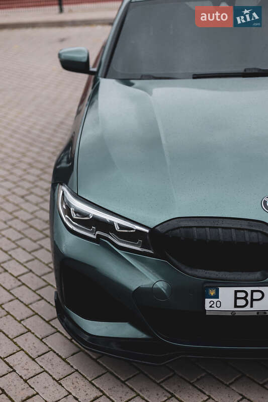 Седан BMW 3 Series 2020 в Бучаче