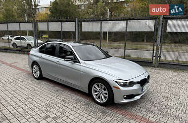 Седан BMW 3 Series 2015 в Запорожье