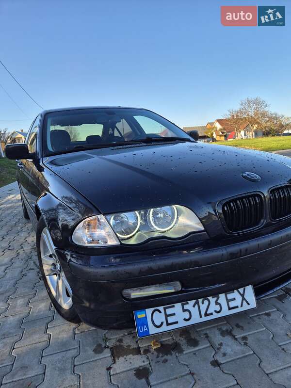 Седан BMW 3 Series 2000 в Черновцах