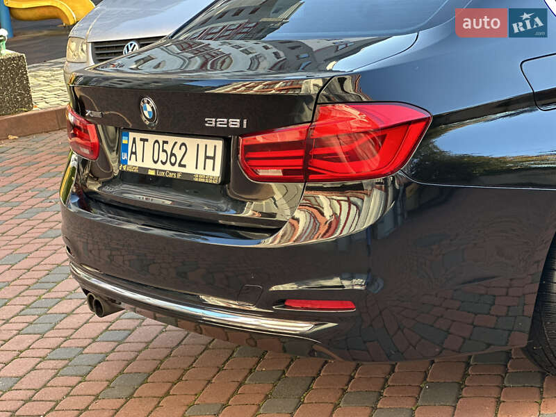 Седан BMW 3 Series 2015 в Івано-Франківську фото 162 Седан BMW 3 Series 2015 в Івано-Франківську