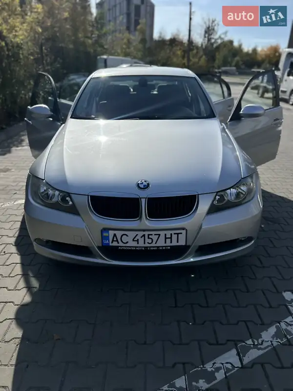 BMW 3 Series 2004 VIN WBAAP710X0PP29568 фото оголошення 11 з 46