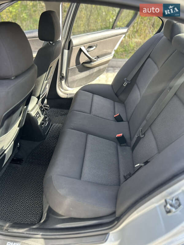 Седан BMW 3 Series 2005 в Луцке