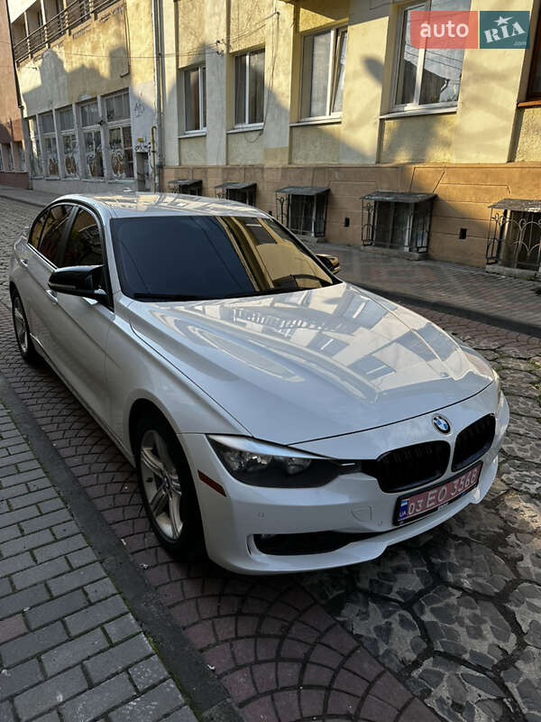 Седан BMW 3 Series 2013 в Луцке