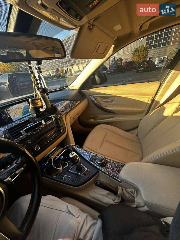 Седан BMW 3 Series 2013 в Луцке